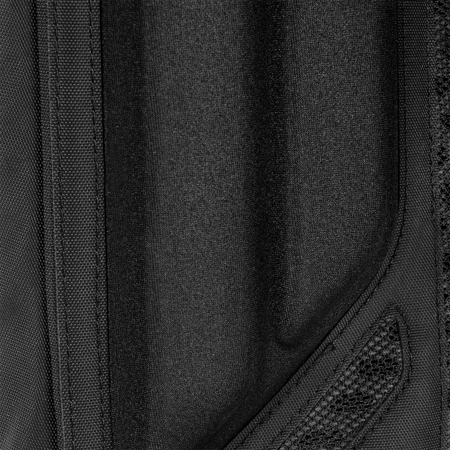 paragon-hydration-pack-x9 Paragon_Black_Texture.png