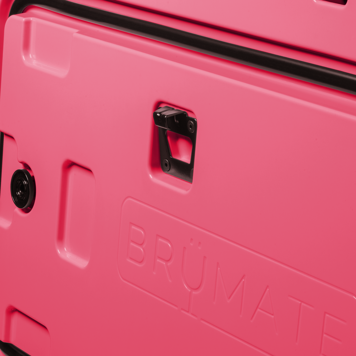 brutank-r2 brutank-55qt-neonpink-bottle-opener.png